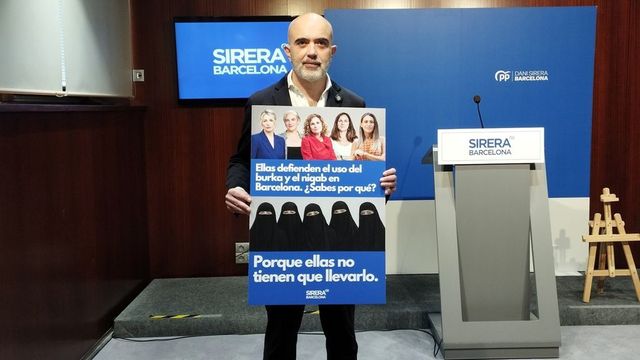 El PP quiere que el Ayuntamiento de Barcelona pida a Sánchez prohibir la burka y el niqab