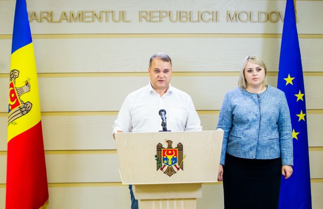 Deputații Alexandr Nesterovschi și Irina Lozovan – încă 30 de zile în arest