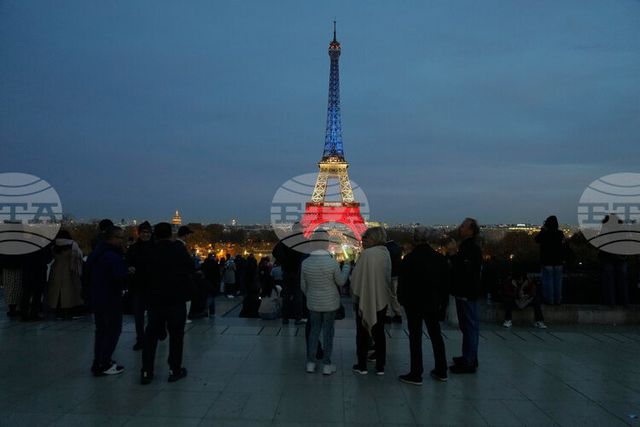 Задържаха около 40 души в центъра на Париж за хвърляне димки и пиротехнически изделия