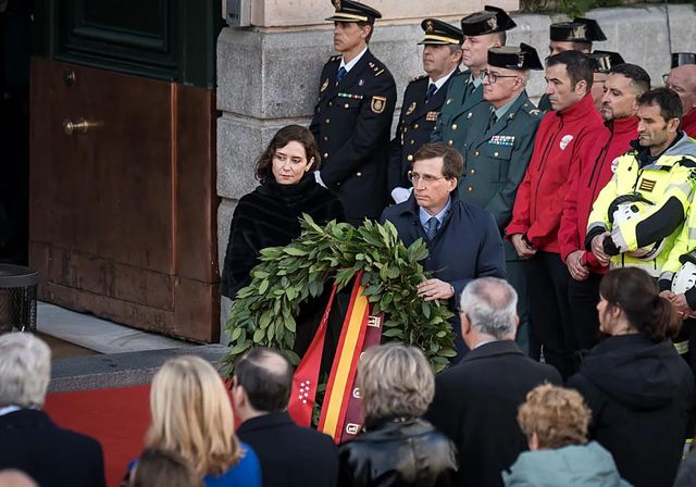 El Gobierno abandera el 'no a la guerra' contra Aznar en el aniversario del 11-M