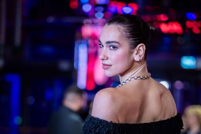 Motivul pentru care Dua Lipa dă în judecată Samsung și cere despăgubiri de 15 milioane de dolari