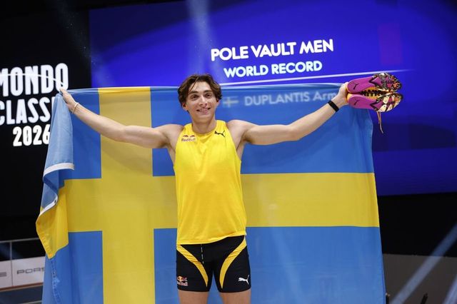 Armand Duplantis a bătut pentru a 15-a oară recordul mondial la săritura cu prăjina!