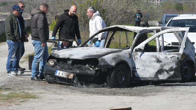 Жена изгоря в колата си край Поморие