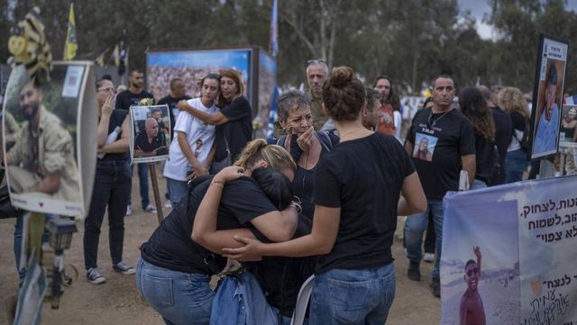 Israel recuerda a las víctimas del 7 de octubre bajo el fuego de las milicias proiraníes