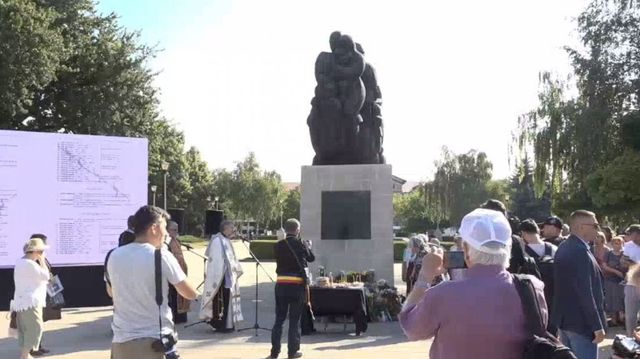 Miting-requiem de comemorare a victimelor deportărilor regimului comunist