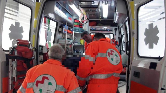 Muore soffocato da una fetta di panettone, tragedia nel Torinese