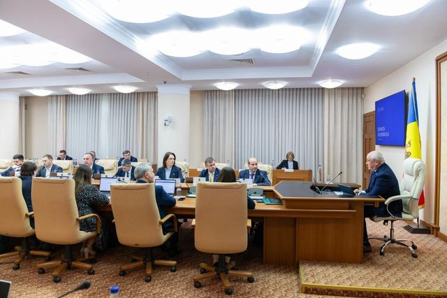 Guvernul a modificat metoda de monitorizare a zilierilor