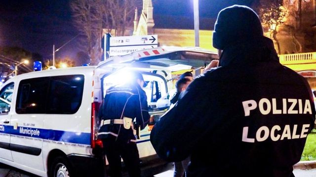 Investe e uccide 29enne, caccia a pirata della strada a Reggio Calabria