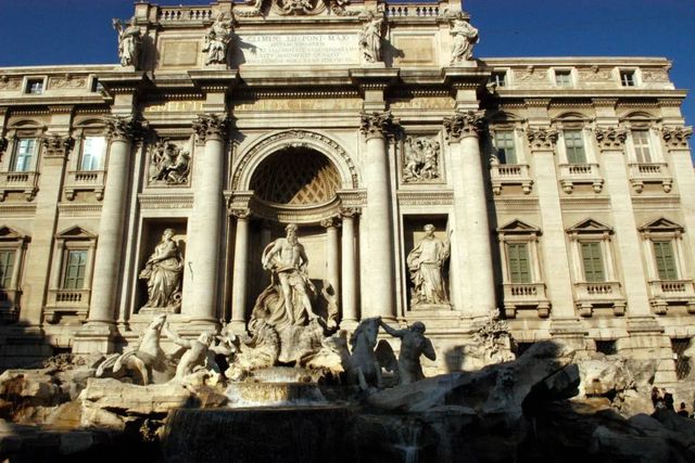 Dal 2 febbraio ticket per Fontana Trevi, ingresso a 2 euro per turisti