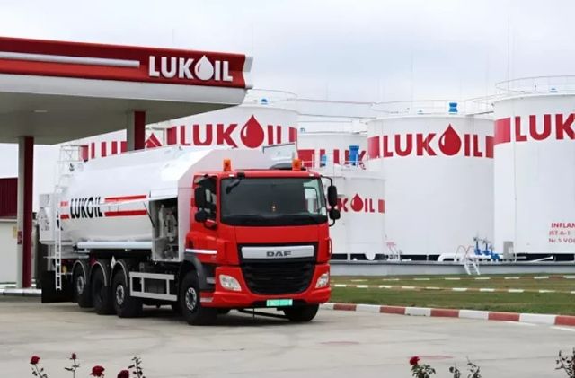 Compania „Lukoil-Moldova” a fost amendată pentru nerespectarea deciziei de predare a infrastructurii