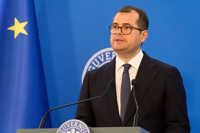 Cum a încercat premierul Republicii Moldova să vândă țigări în Olanda când era „student amărât”