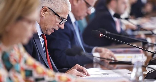 Sorin Grindeanu susține total ministrul Justiției, Radu Marinescu