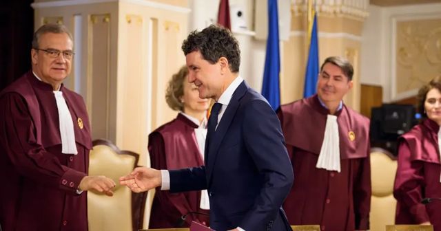 CCR analizează sesizarea președintelui Nicușor Dan privind legea utilizării plajelor Mării Negre