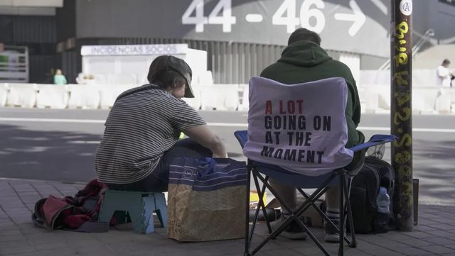 Más de 72 horas en la calle para ver a Taylor Swift: «No aguantaba los nervios y vine el domingo»