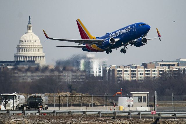 Disastro aereo Washington, carenza di personale alla torre di controllo