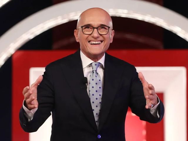 Alfonso signorini lascia la guida di 'Chi': "Comincio una nuova vita"