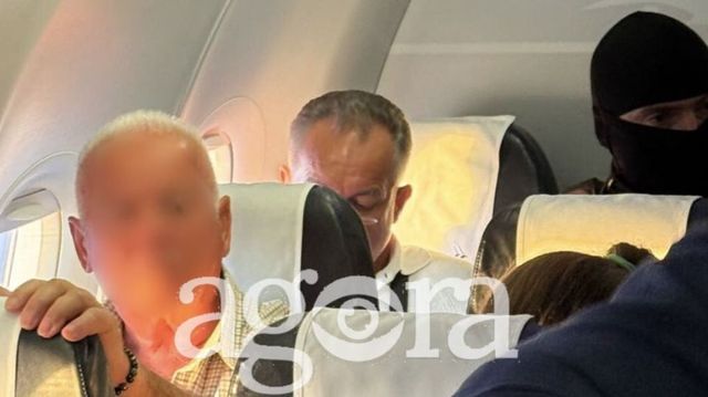 Avionul în care se află Plahotniuc a decolat spre Chișinău