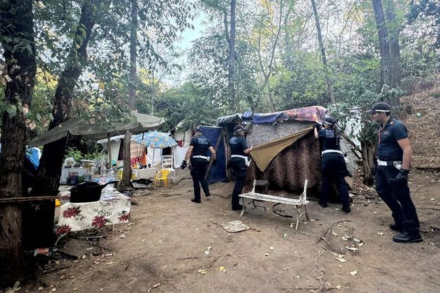 Roma, al via lo sgombero degli accampamenti abusivi a Monte Mario