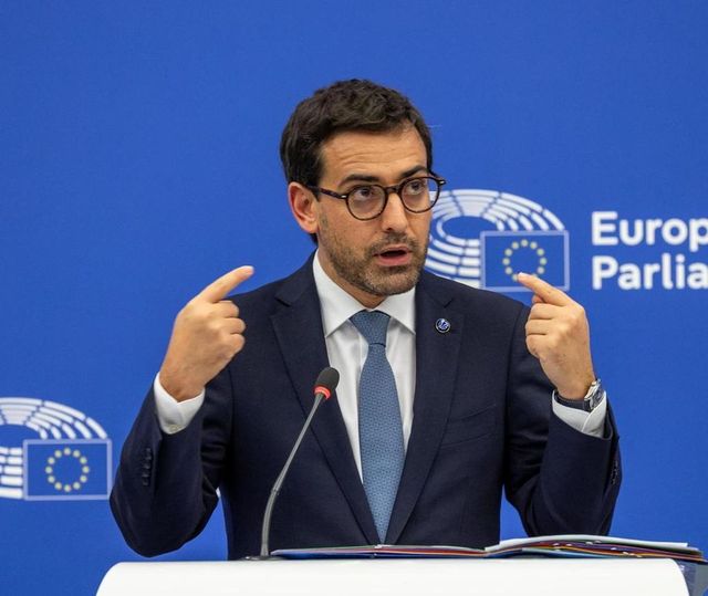 L'Ue lancia piano sull'acciaio, meno import e dazi al 50%