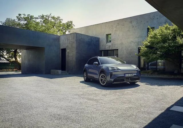 El coche más potente de la historia de Porsche es un SUV: así es el nuevo Cayenne eléctrico