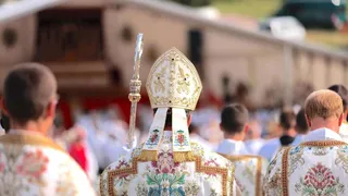 Il Papa ai lefebvriani, 'vi prego con il cuore, tornate indietro'