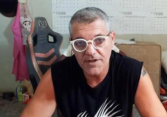 El hijo de Frank Cuesta clama por la dignidad de su padre: «Llevamos dos meses bajo acoso»