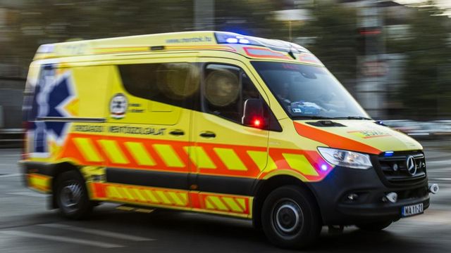 Balesetet szenvedett a Samsung-gyár dolgozóit szállító busz, a vállalat nem várta meg a mentők kiérkezését