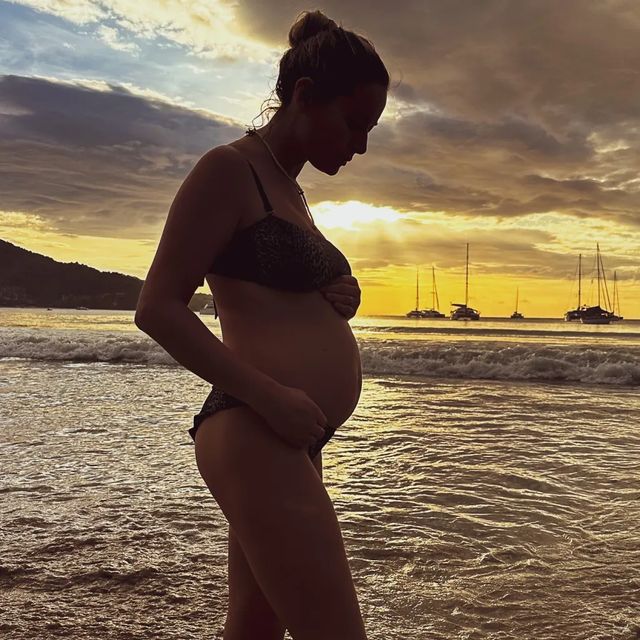Laura Cosoi este însărcinată pentru a patra oară. Cum a făcut anunțul