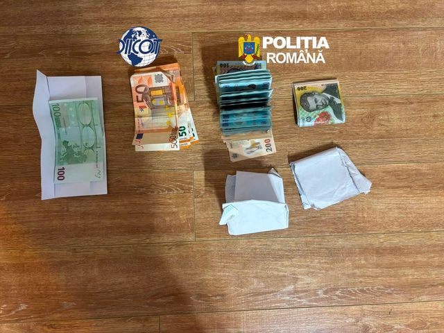 DIICOT destructurează o rețea care vindea vechime fictivă în muncă. Peste 860 de persoane, implicate într-o fraudă de 7 milioane de lei