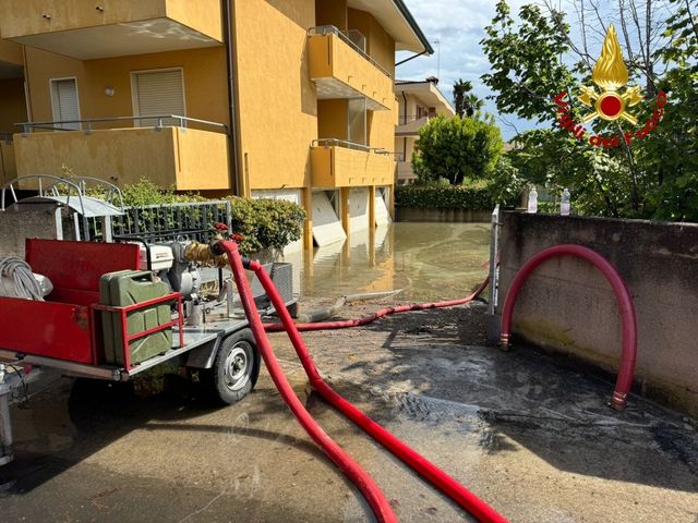 Friuli, tre giovani dispersi per la piena del fiume Natisone