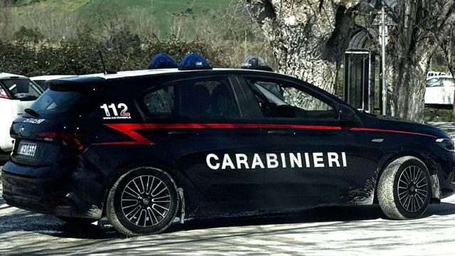 Asti, uccide la ex moglie e il compagno con una roncola poi si getta nel vuoto da una torre