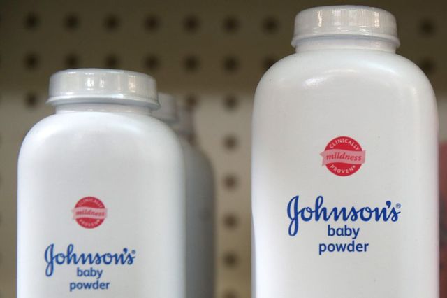 Johnson&Johnson pagherà 5,5 miliardi per chiudere le cause sul talco cancerogeno