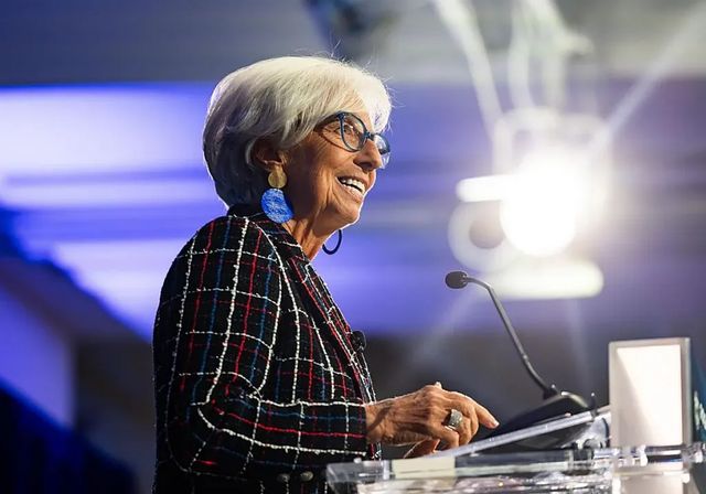 El BCE se mantiene en el inmovilismo por Navidad y deja los tipos en el 2%