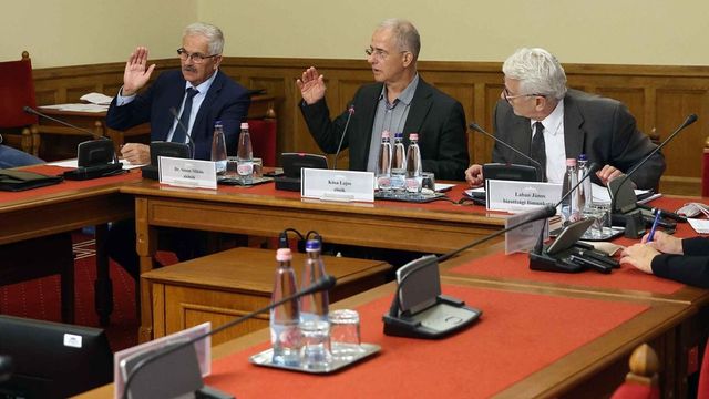 Kósa Lajos benyújtotta a Lex Ruszin-Szendit