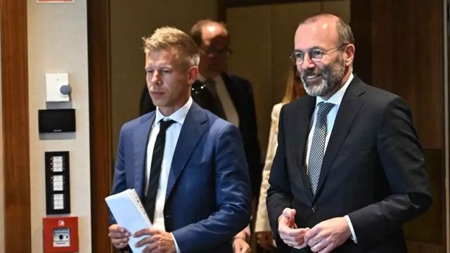 Manfred Weber büntetni akarja Magyarországot - videó