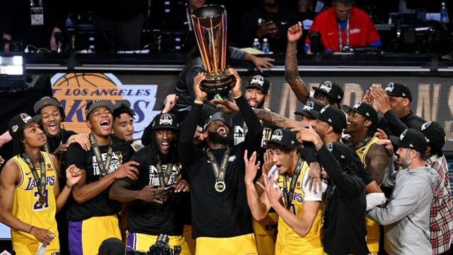 La Copa NBA 2024 comienza con un duelo estelar, Warriors contra Mavericks