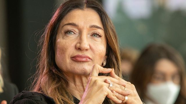 Elisabetta Franchi rischia il processo per stalking su una sua ex consulente: le accuse contro la stilista