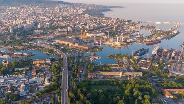 Студено и ветровито в новогодишната нощ
