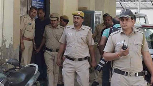 Delhi Police crackdown on illegal Bangladeshi immigrants continues, 7 deported today