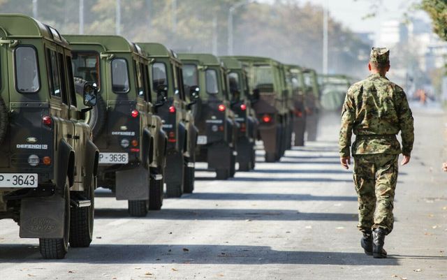 Starea de alertă maximă a fost ridicată în Serbia, în urma calmării tensiunilor cu Kosovo