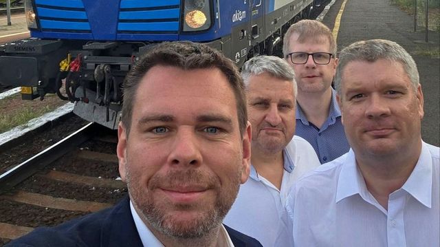 Vitézy Dávid magyarázkodik Németh Balázs posztja után, aki mégegyszer visszavágott