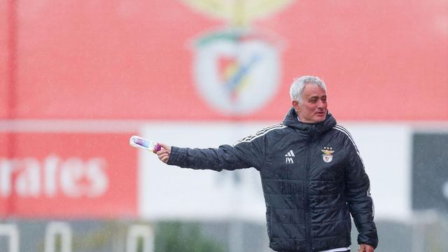 Mourinho: «Arbeloa es mi niño, no es solo un exjugador mío»