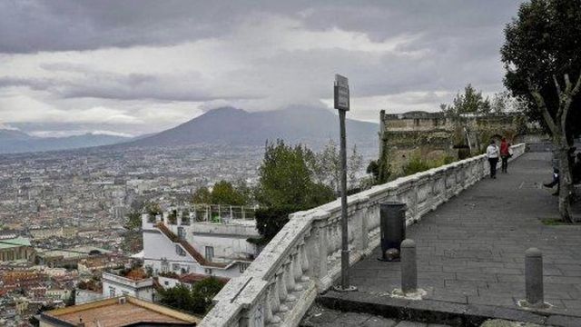 Va all'ultimo incontro, dall'ex calci pugni e sequestro in stanza hotel