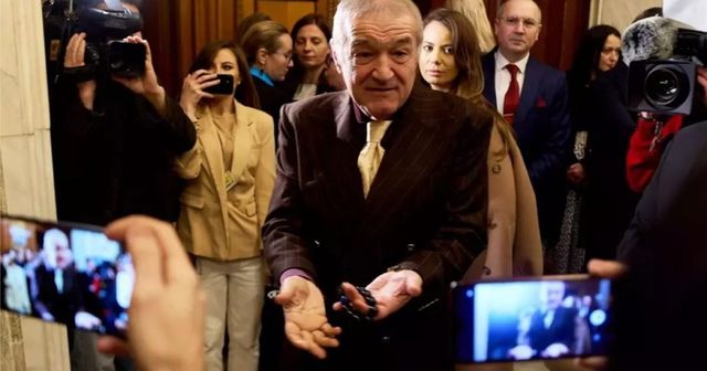 Becali, despre Georgescu: Este eretic, suferă de o boală pe care medicina încă nu a descoperit-o