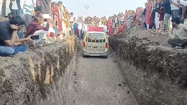 Why Gujarati family held last rites of 'lucky car' - Watch