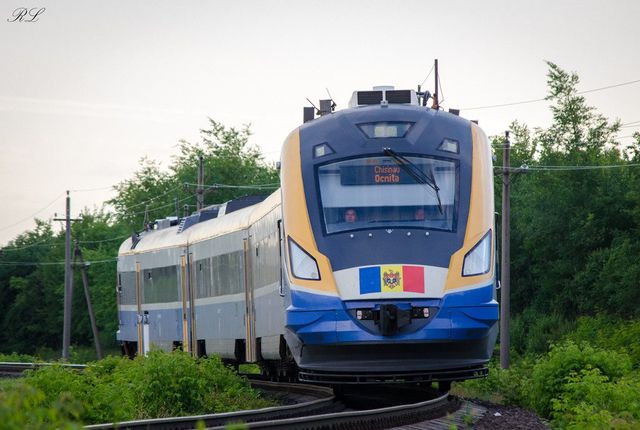 Aproape 700 de angajați ai CFM rămân în concediu forțat pentru încă o lună