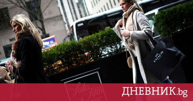 САЩ спират да обработват визи за 75 страни