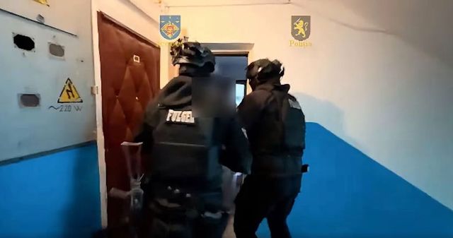 31 de persoane au rămas fără 5,8 milioane de lei într-o schemă de vânzare fictivă a mașinilor