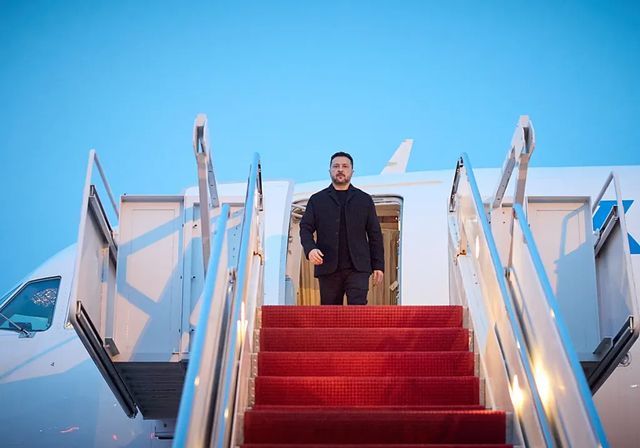 El avión de Zelenski está a punto de ser alcanzado por un dron mientras volaba al funeral de Harald de Noruega
