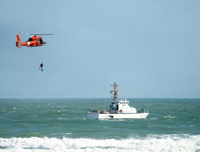 Nave da crociera naufragata nel Mar Rosso, almeno 31 turisti dispersi